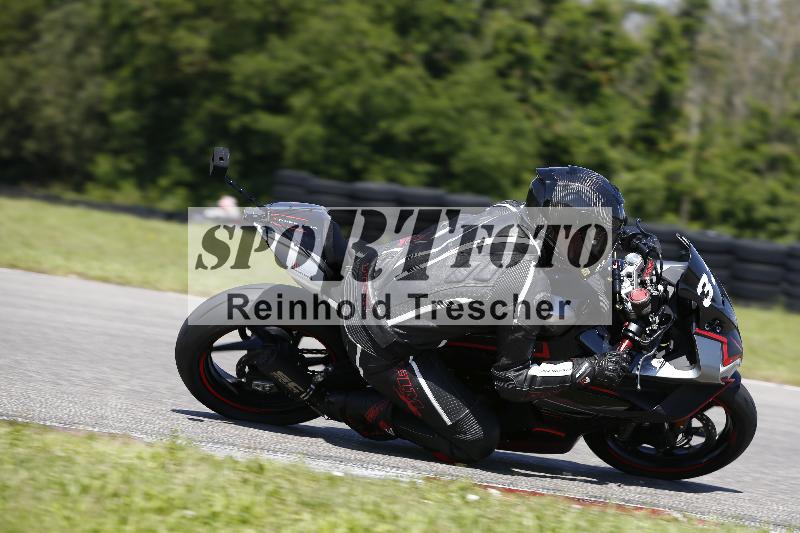 /Archiv-2024/29 12.06.2024 MOTO.CH Track Day ADR/Gruppe gelb/33